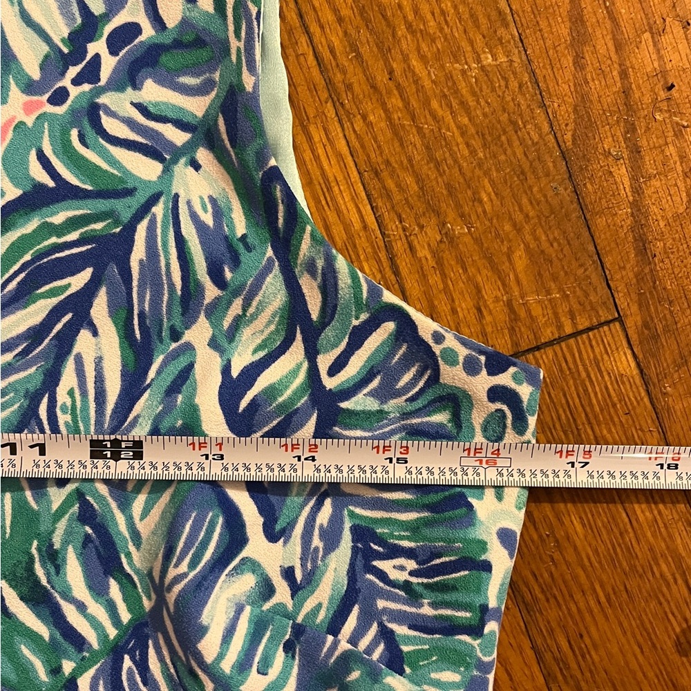 Lilly Pulitzer Blue and Green Patterned Dress w/Shorts Underneath - Picture 6 of 17